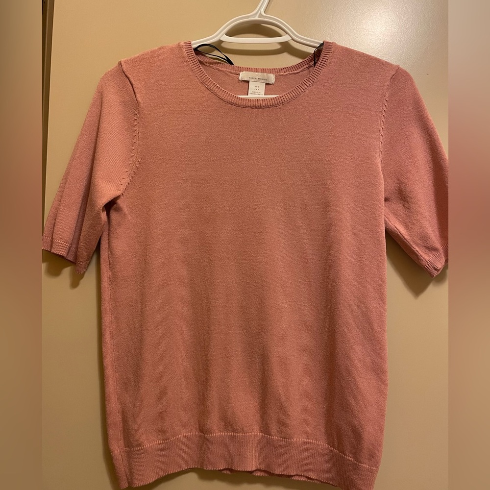 Knit short sleeve sweater